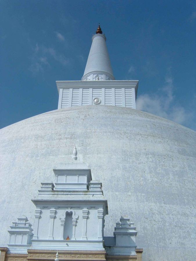 Suzanna Travels to Sri Lanka